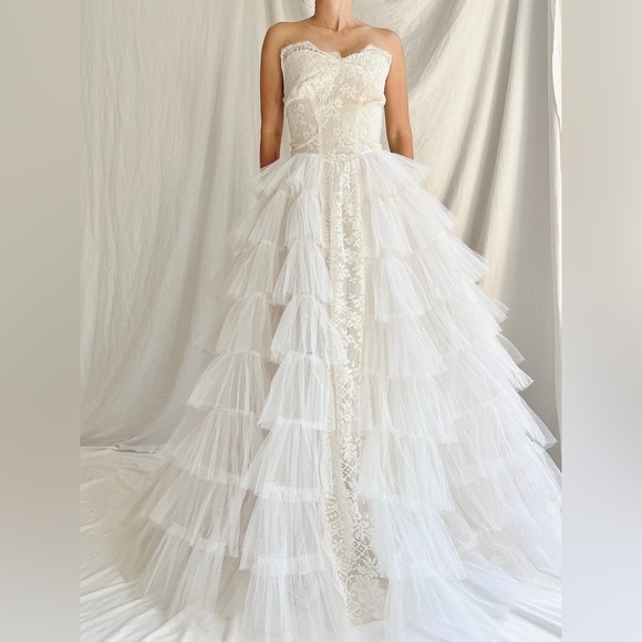 Dresses & Skirts - Vintage Wedding Dress